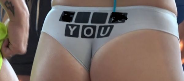 Τα πιο... εκκεντρικά μαγιό φορεμένα στα ωραιότερα κορμιά της Μυκόνου! (βίντεο)