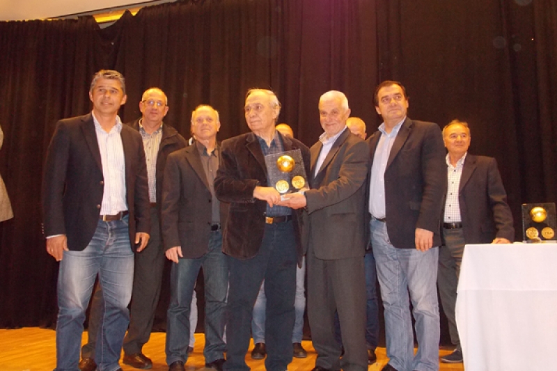 Φωτό από την εκδήλωση εγκαινίων της έκθεσης για το ποδόσφαιρο του αθλητικού μουσείου