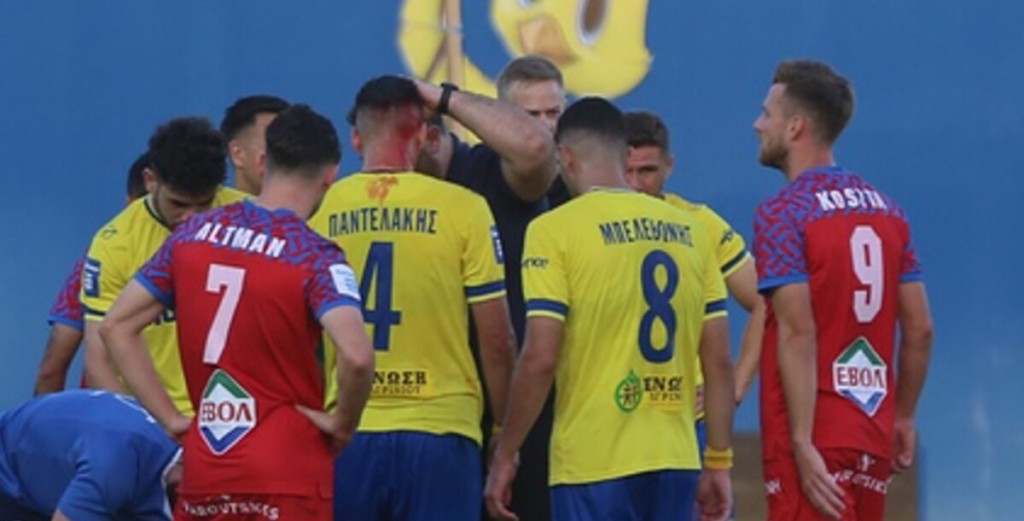 ΠΑΕ Παναιτωλικός για διαιτησία στον αγώνα με τον Βόλο: «Χειρουργείο» σε live μετάδοση