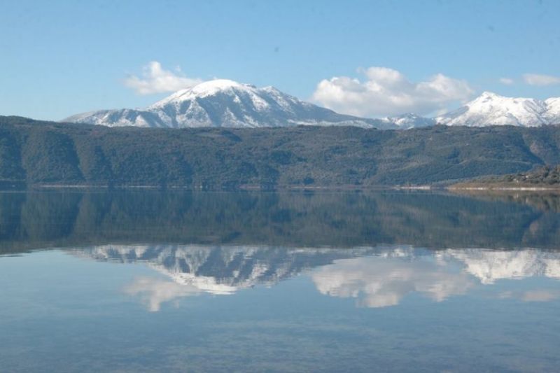 Φωτορεπορτάζ από τα χιόνια στα Ακαρνανικά Όρη