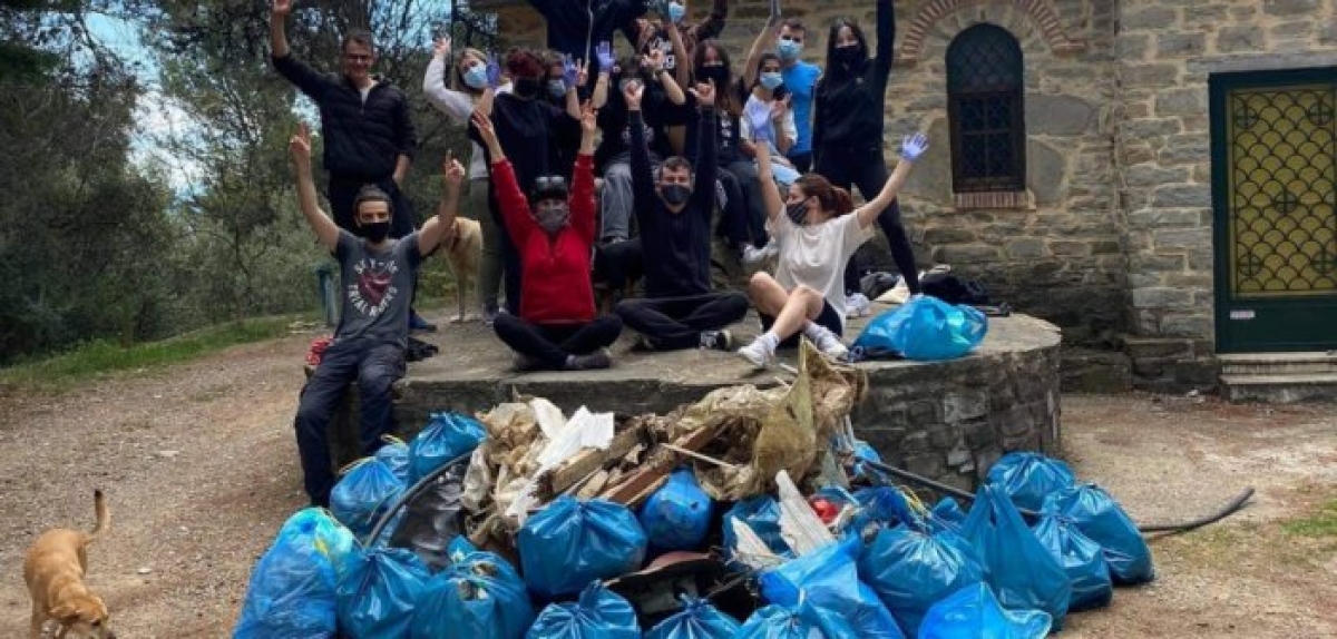 Εθελοντική δράση καθαριότητας στην Αγία Μαρίνα Καμαρούλας (φωτο)