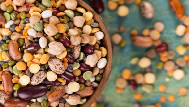 Αυτές είναι οι 7 τροφές που δεν πρέπει να φάτε πριν από μία πτήση!