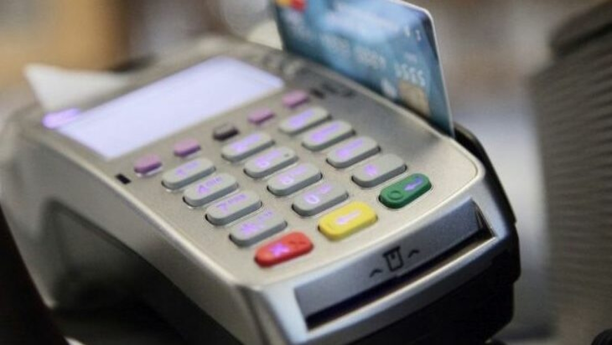 Υποχρεωτικά POS από 1η Ιανουαρίου σε 35 νέους ΚΑΔ