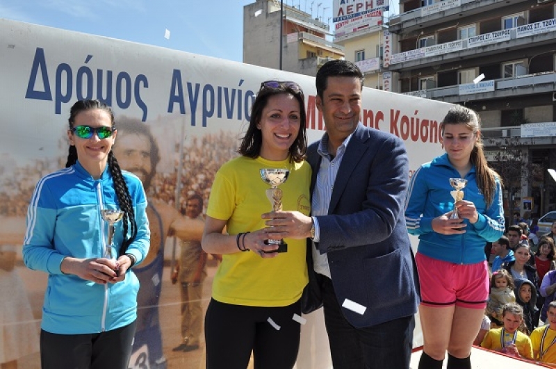 Οι πρώτες βραβεύσεις (φωτό) στον Ημιμαραθώνιο «Μιχάλης Κούσης»