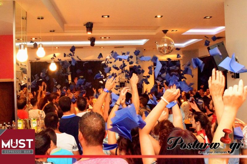 ΧΑΜΟΣ στο live του Κωνσταντίνου Χριστοφόρου με τον Πάνο Γαληνό στη Λέσβο!