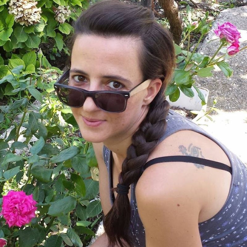 Λένα Παπαζαχαρία: &quot;Γύρισα λόγω κρίσης στο χωριό μου στην Χούνη Αγρινίου κι αυτό για μένα ήταν θείο δώρο!&quot;