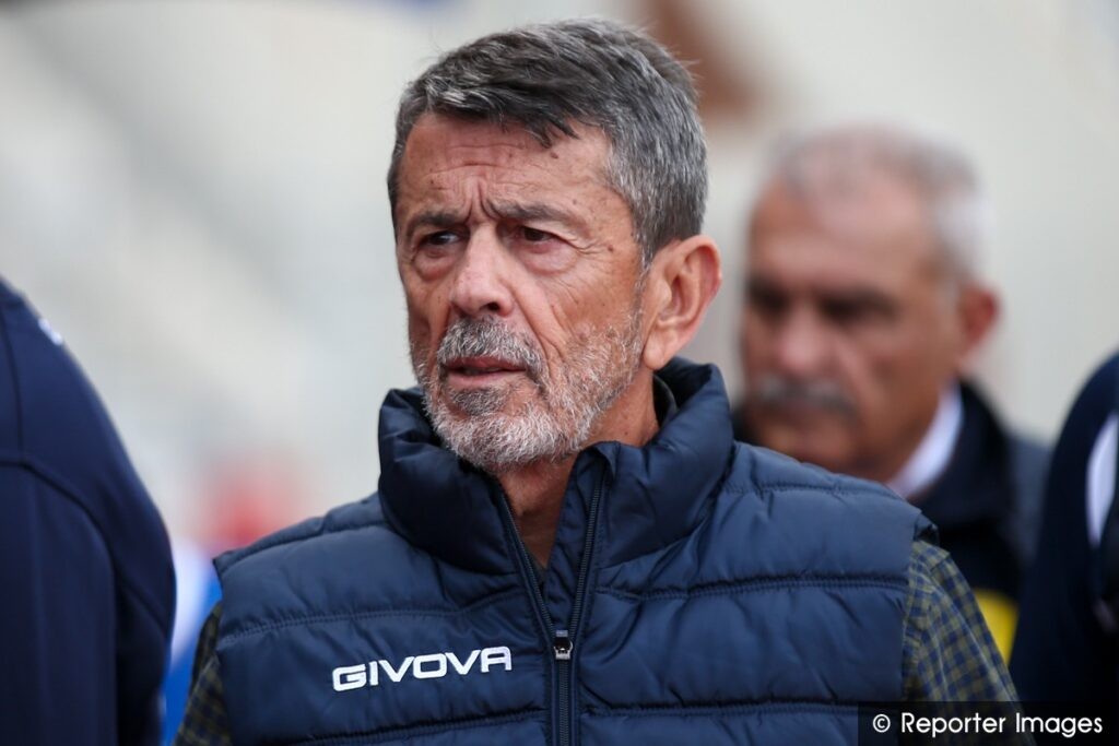 Πετράκης: «Ικανοποιημένος για το πρώτο ημίχρονο, δεν κάναμε αισθητή την παρουσία μας μπροστά»