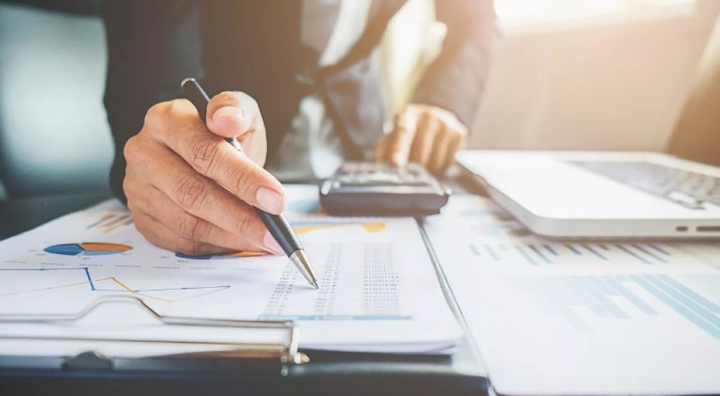 ΑΑΔΕ: Από 1η Απριλίου οι μηνιαίες δηλώσεις ΦΠΑ νεοσύστατων επιχειρήσεων με απλογραφικό λογιστικό σύστημα