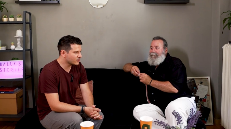 Ο παπά Γρηγόρης από τις «Άγριες Μέλισσες» αποκαλύπτεται - Τι είπε για το τέλος της σειράς