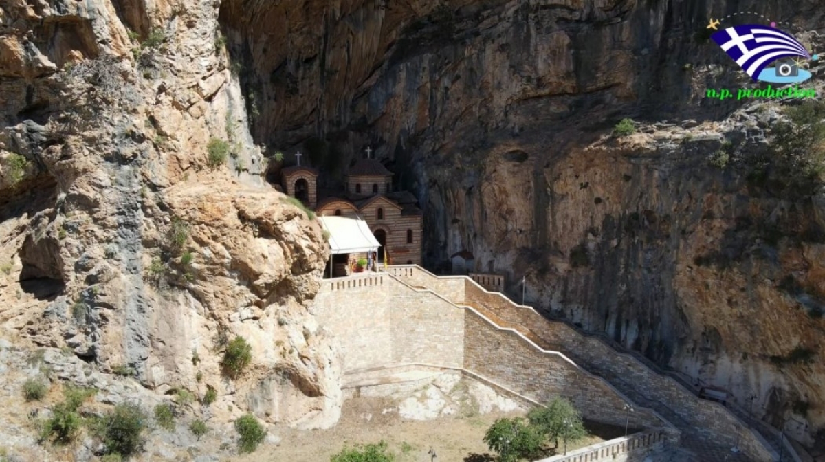 Βίντεο: Το γραφικό εκκλησάκι στο βράχο- Η Αγία Ελεούσα της Κλεισούρας Αιτωλοακαρνανίας