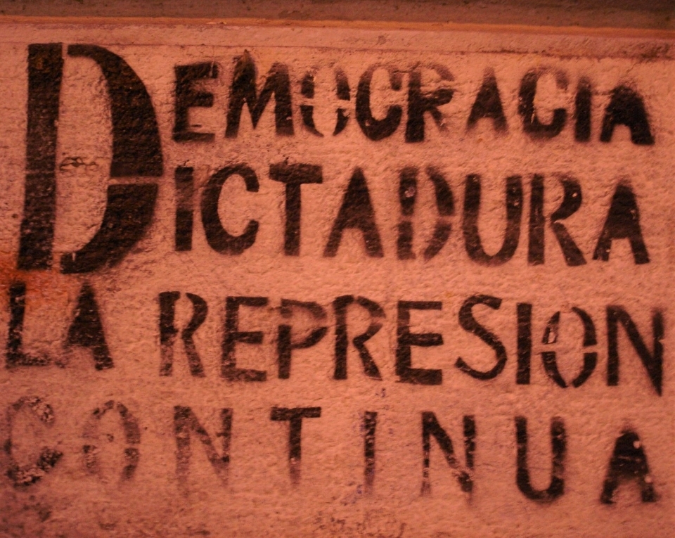 Παίγνιο με τα ντολμαδάκια και τα «yalanci ντολμαδάκια»...