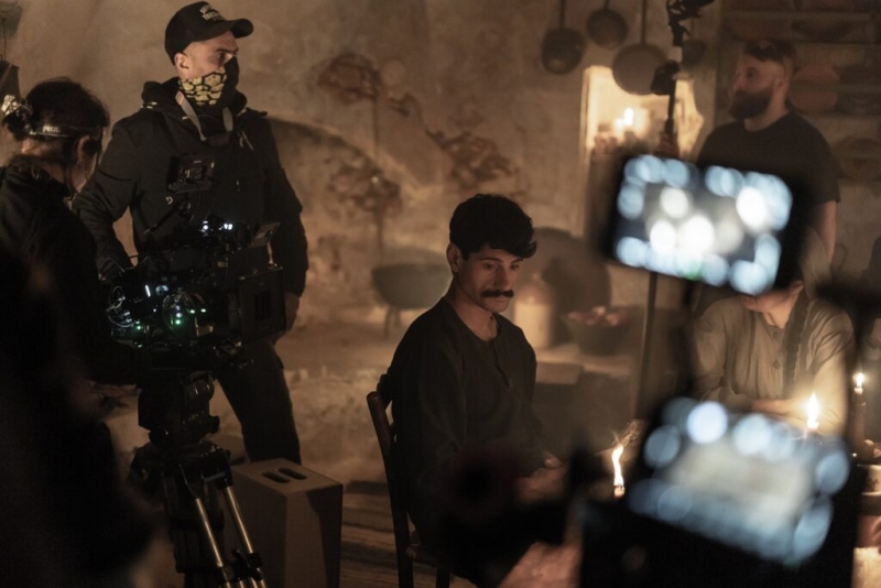 Η νέα σειρά σε σκηνοθεσία Σωτήρη Τσαφούλια με πρωταγωνιστή τον Πάνο Βλάχο: Εξιστορεί μια από τις μεγαλύτερες μαζικές δολοφονίες στην Ελλάδα