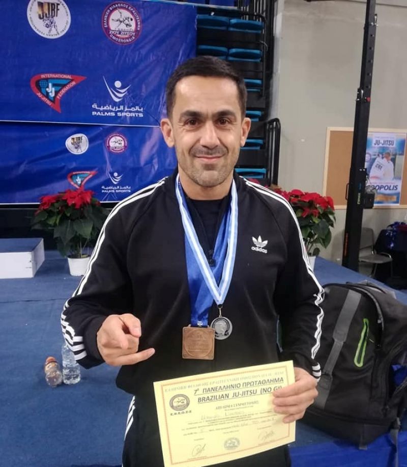 Αγρινιώτης αστυνομικός διαπρέπει στο Ζίου Ζίτσου-περήφανοι δηλώνουν οι συνάδελφοι του