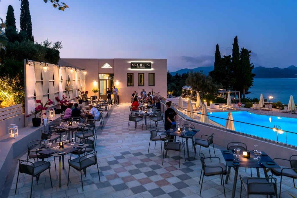 To ξενοδοχείο Porto Galini στην Λευκάδα ζητά barman – barwoman