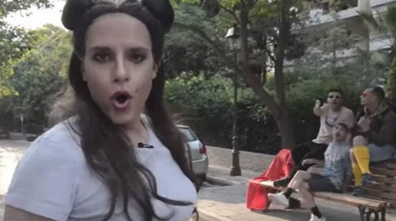 «Κλαίει» το Διαδίκτυο με τον Μακαλιά που «τρολάρει» τη «Μάντισσα» της Σάττι