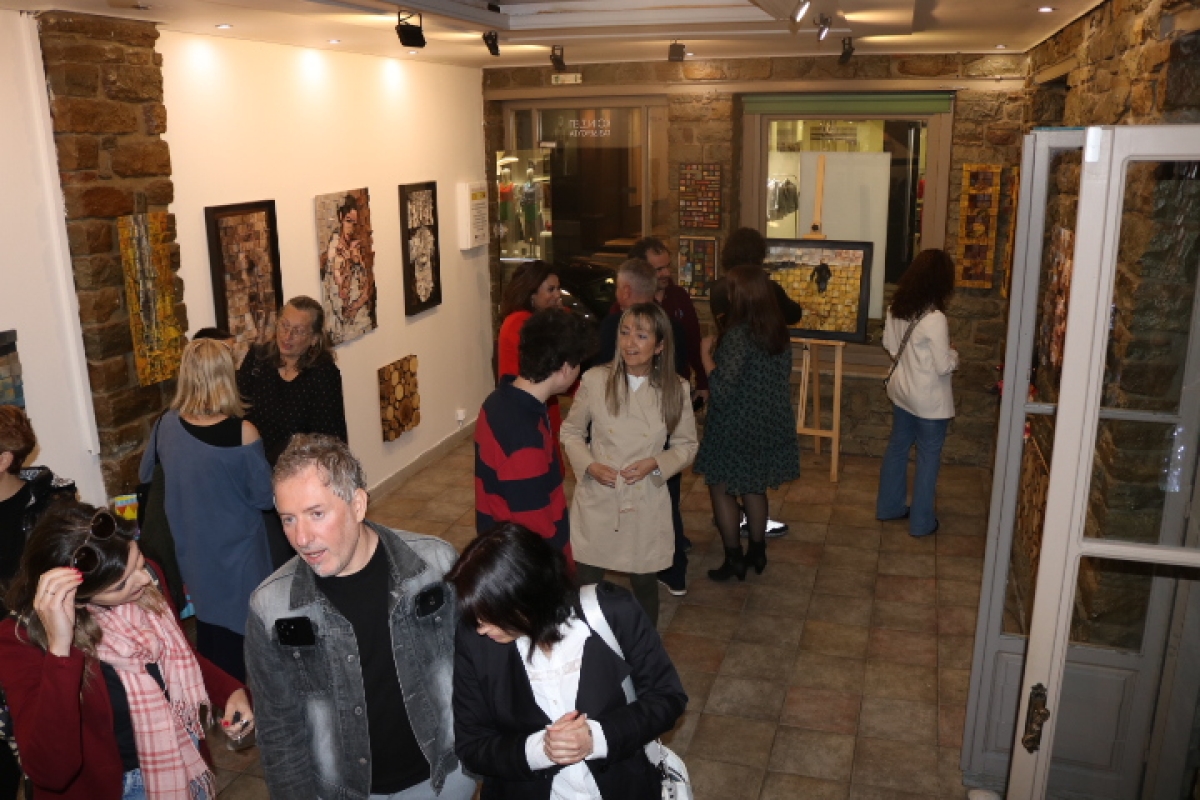 Αγρίνιο: εικαστική έκθεση «Τρισδιάστατοι λογισμοί» του Θανάση Λιαροκάπη