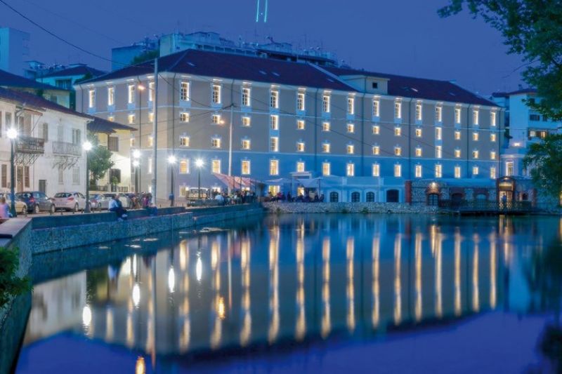 Ένα παράδειγμα αξιοποίησης καπναποθήκης στη Δράμα. Στο Αγρίνιο;