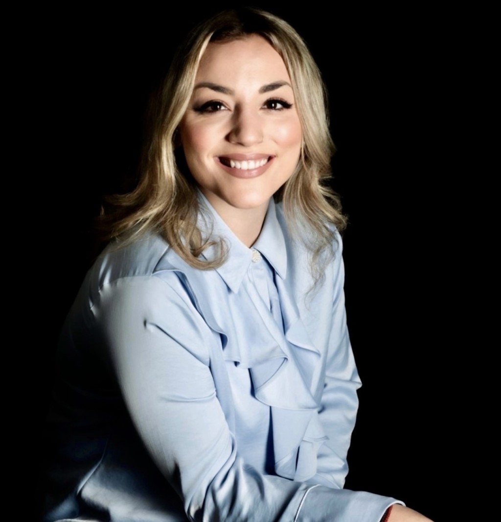 Αναστασία Μακρυνιώτη – νέο τραγούδι «Μ’ΑΡΡΩΣΤΗΣΕΣ» από την Spider Music