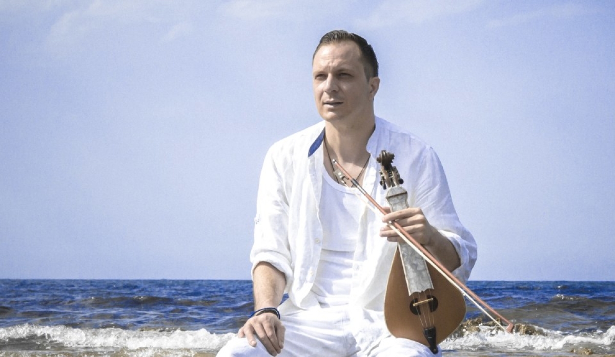 Νέα κυκλοφορία απο τον Αλέξανδρο Λύρα «Αποτοξίνωση»