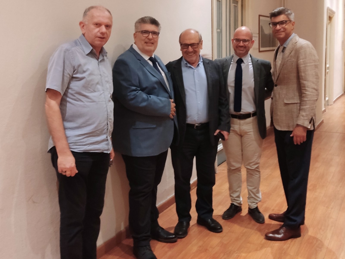 Η Ενωτική Πρωτοβουλία στην τιμητική εκδήλωση της Ο.ΣΥ.Ν και της Αδελφότητας Ναυπακτίων ‘’Ο Έπαχτος’’ για τον συγγραφέα-ιστοριοδίφη  Χαράλαμπο Χαραλαμπόπουλο