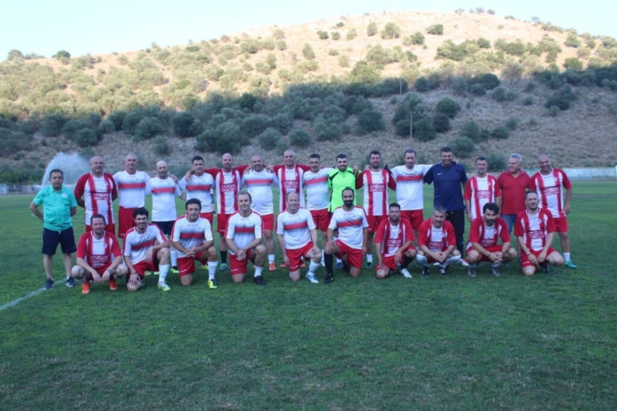 Εκπαιδευτικοί έπαιξαν μπάλα στο «Τουρνουά Φιλίας» της Αμφιλοχίας