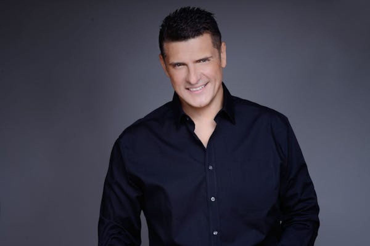 Ο Χρίστος Αντωνιάδης επιστρέφει με το &quot;Μάγισσα&quot;!