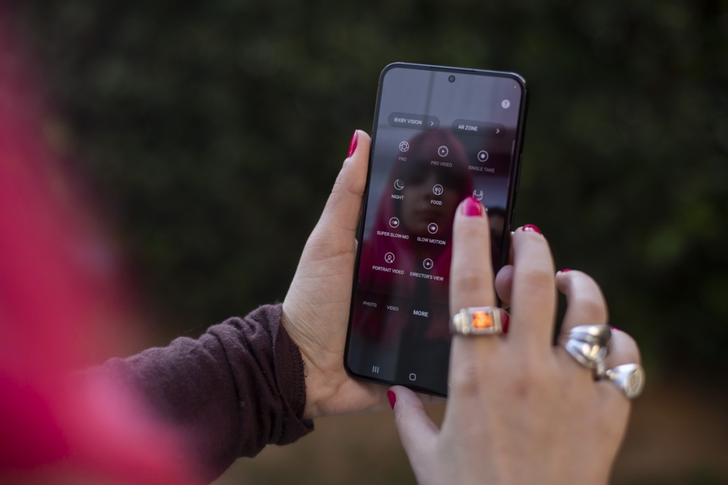 5+1 απλοί τρόποι για να καταλάβετε εάν σας έχουν χακάρει το κινητό τηλέφωνο