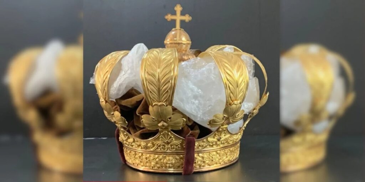 Απρόσμενη και σημαντική ανακάλυψη στο Τατόι - Βρέθηκαν τα βασιλικά εμβλήματα του Όθωνα: στέμμα, ξίφος, σκήπτρο