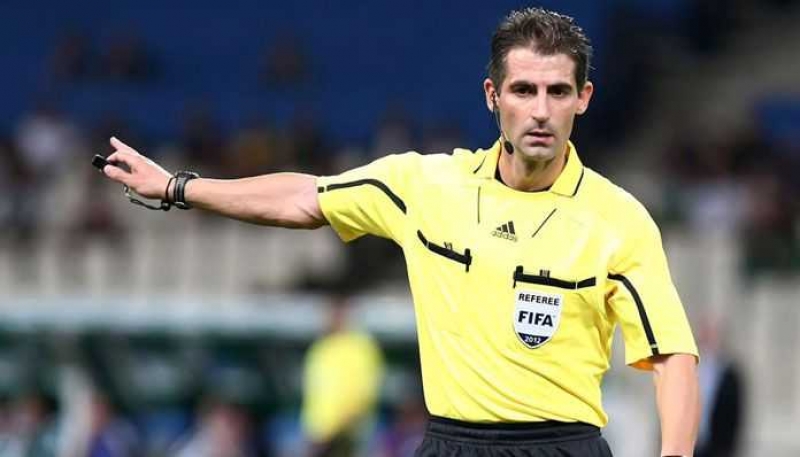 Ο Σιδηρόπουλος σφυρίζει με Καλλονή