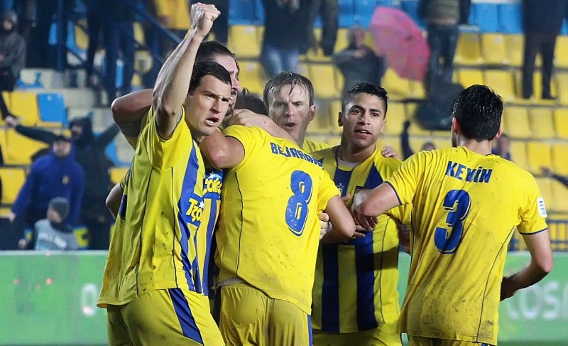 Οι 14 που μένουν