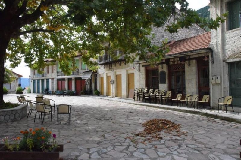 Φωτογραφικό οδοιπορικό στον Πλάτανο Ναυπακτίας και το Μουσείο του