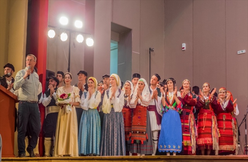 Έριξαν αυλαία για φέτος τα χορευτικά τμήματα του Λαογραφικού Ομίλου της Γ.Ε.Α.