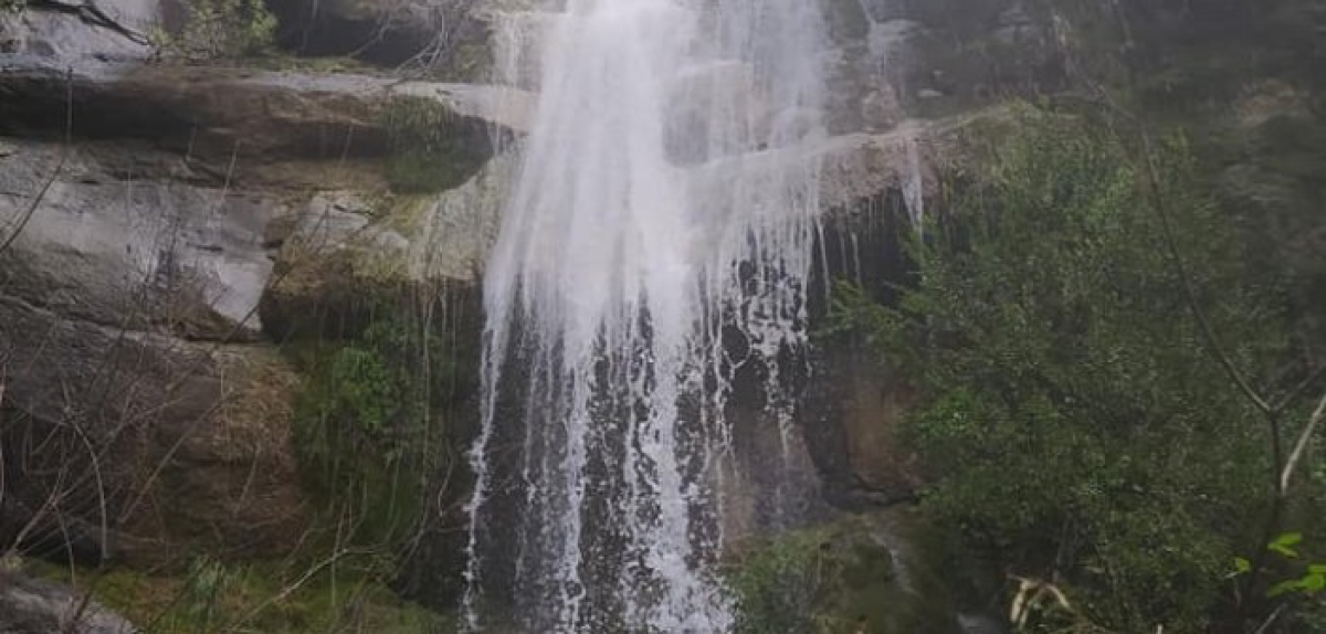 Kαταρράκτης πάνω από το παλιό Νοσοκομείο Αγρινίου