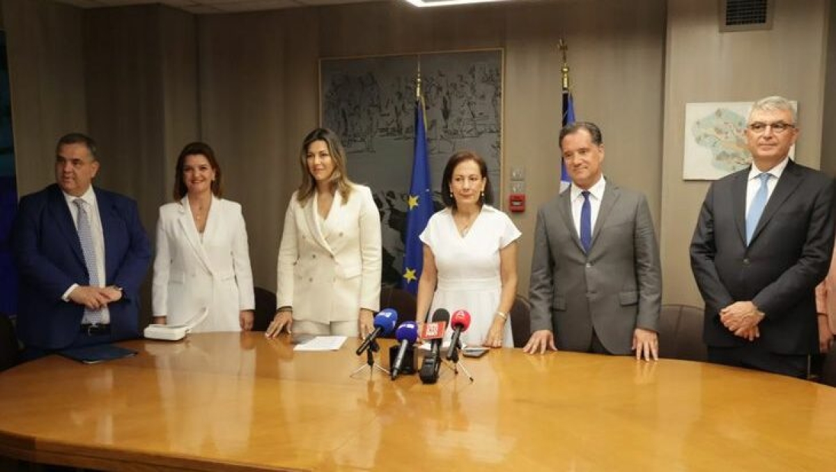 Έρχεται νέα αύξηση στον κατώτατο μισθό και τις συντάξεις – Στόχος να μειωθούν οι ασφαλιστικές εισφορές