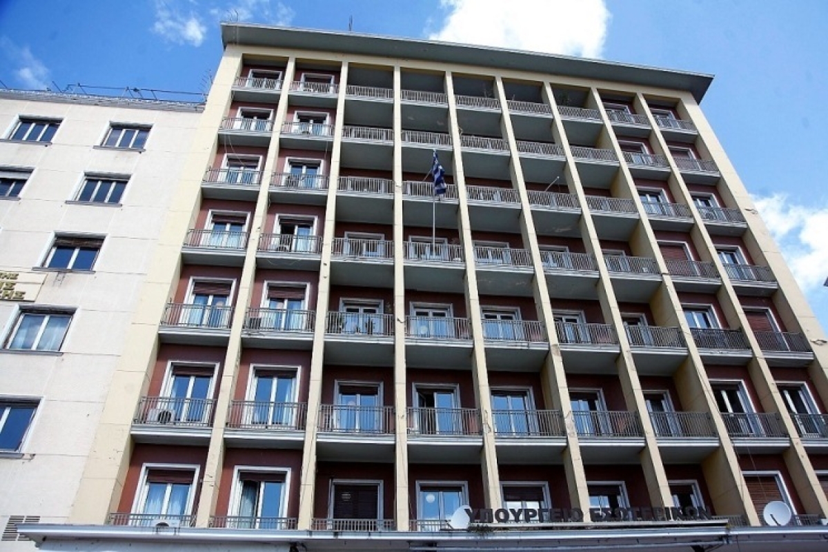 Πράσινο φως για 425 προσλήψεις συμβασιούχων σε Δήμους