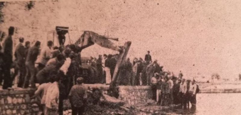 Ιστορικές φωτογραφίες από την Κλείσοβα μετά την πτώση του δικτατορικού καθεστώτος