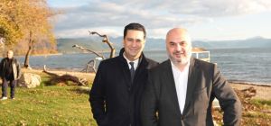 Ενθουσιασμένοι από την φιλοξενία και την περιοχή του Αγρινίου οι Ευρωπαίοι Δημοσιογράφοι και ο Ελληνας Δήμαρχος των Βρυξελλών