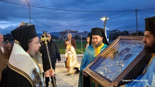 Υποδοχή της Ιεράς Εικόνας της Παναγίας Τρυπητής στον Ι. Ν. Αγίας Βαρβάρας Αγρινίου