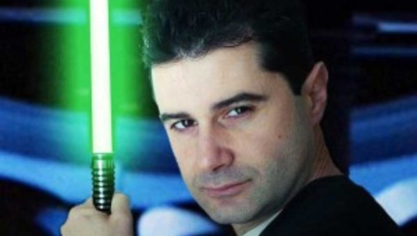 Ο Χρήστος Μακροζαχόπουλος στο 1ο ΓΕΛ Αγρινίου: Ένα ταξίδι στην τέχνη των κόμικς