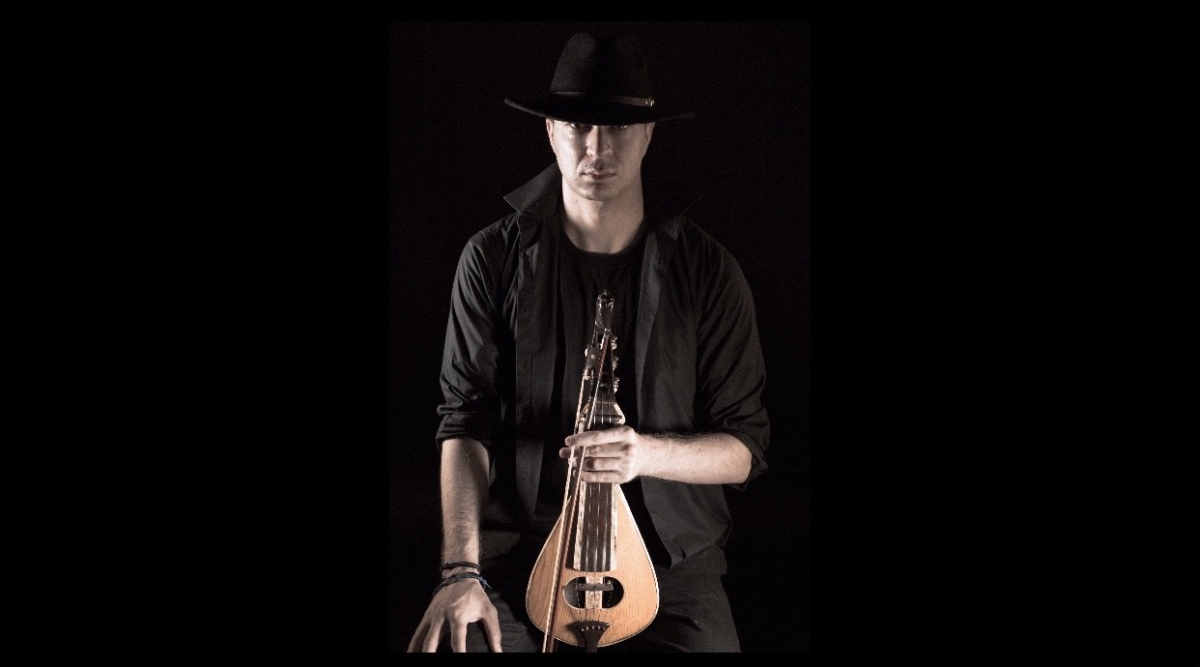 Κυκλοφόρησε: Η πρώτη ΠΕΝΤΑΧΟΡΔΗ κρητική λύρα στον κόσμο