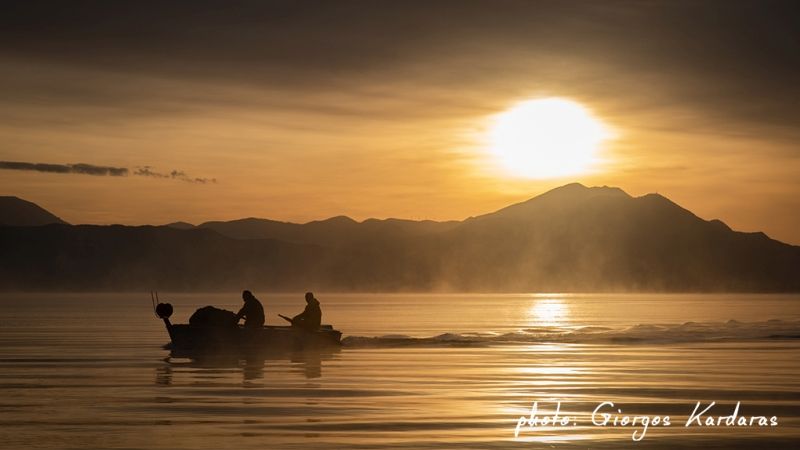 Μαγευτικές εικόνες στην λίμνη Τριχωνίδα (φωτο)