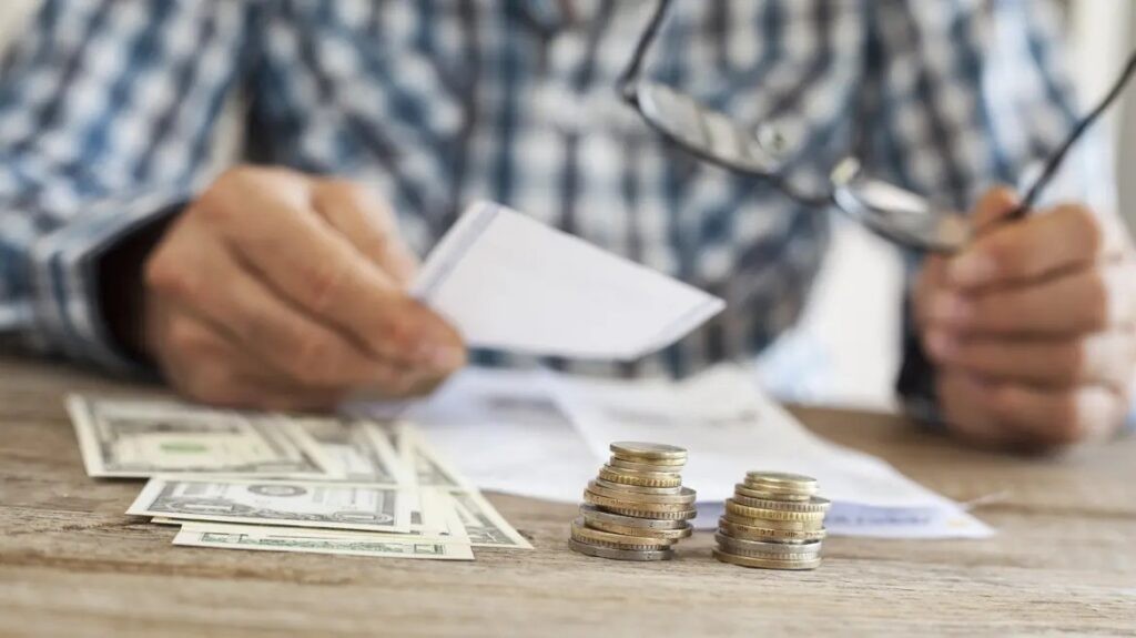 Επικουρικές συντάξεις: Πώς προκύπτουν τα αναδρομικά και ποιοι θα τα λάβουν χωρίς αίτηση