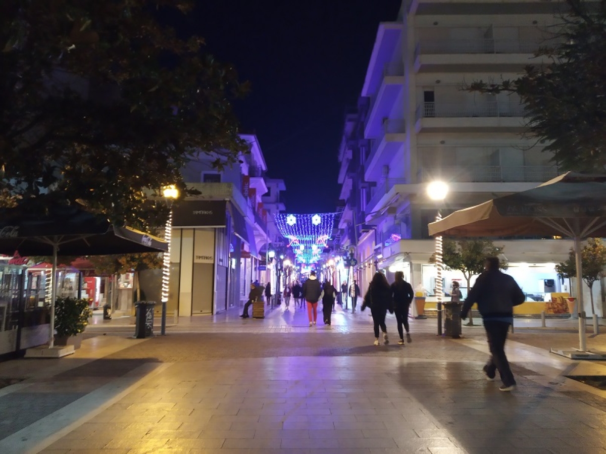 Πόσο απέχουμε από γενικό lockdown – Θα κάνουμε «ανοικτά» Χριστούγεννα;