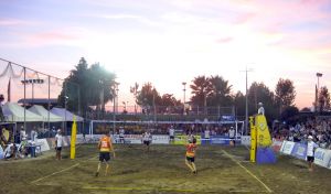 Η Αντιπεριφερειάρχης της Π.Δ.Ε. κα Χριστίνα Σταρακά μιλάει για το 1ο Ευρωπαϊκό Τουρνουά Footvolley που έγινε στο Αγρίνιο