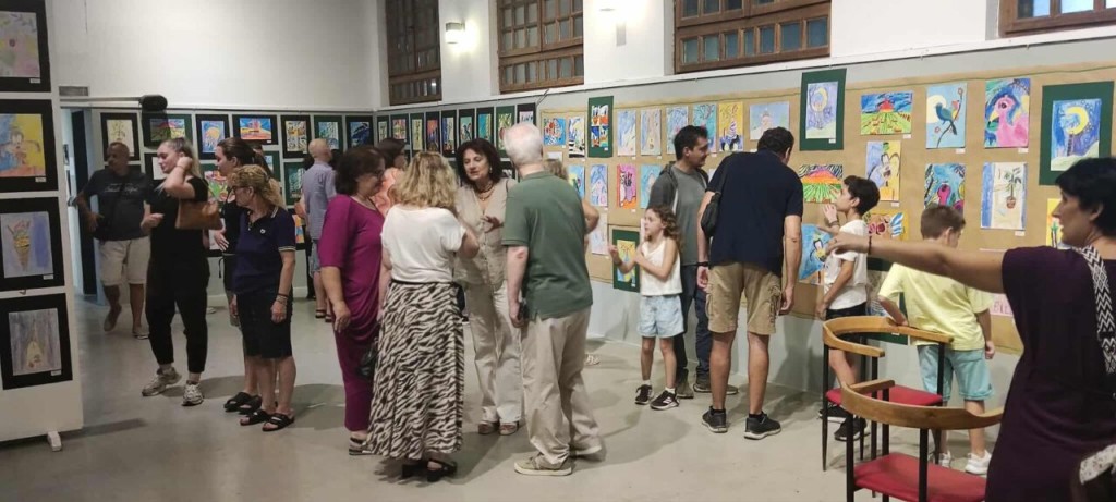 Αγρίνιο: Εντυπωσιακή η ετήσια έκθεση του Εικαστικού Εργαστηρίου του Δήμου στην παλιά αγορά