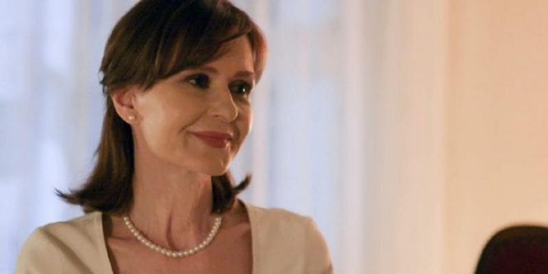 Άγριες Μέλισσες: Η Ανέτ μπλέκεται σε δολοφονικό παιχνίδι