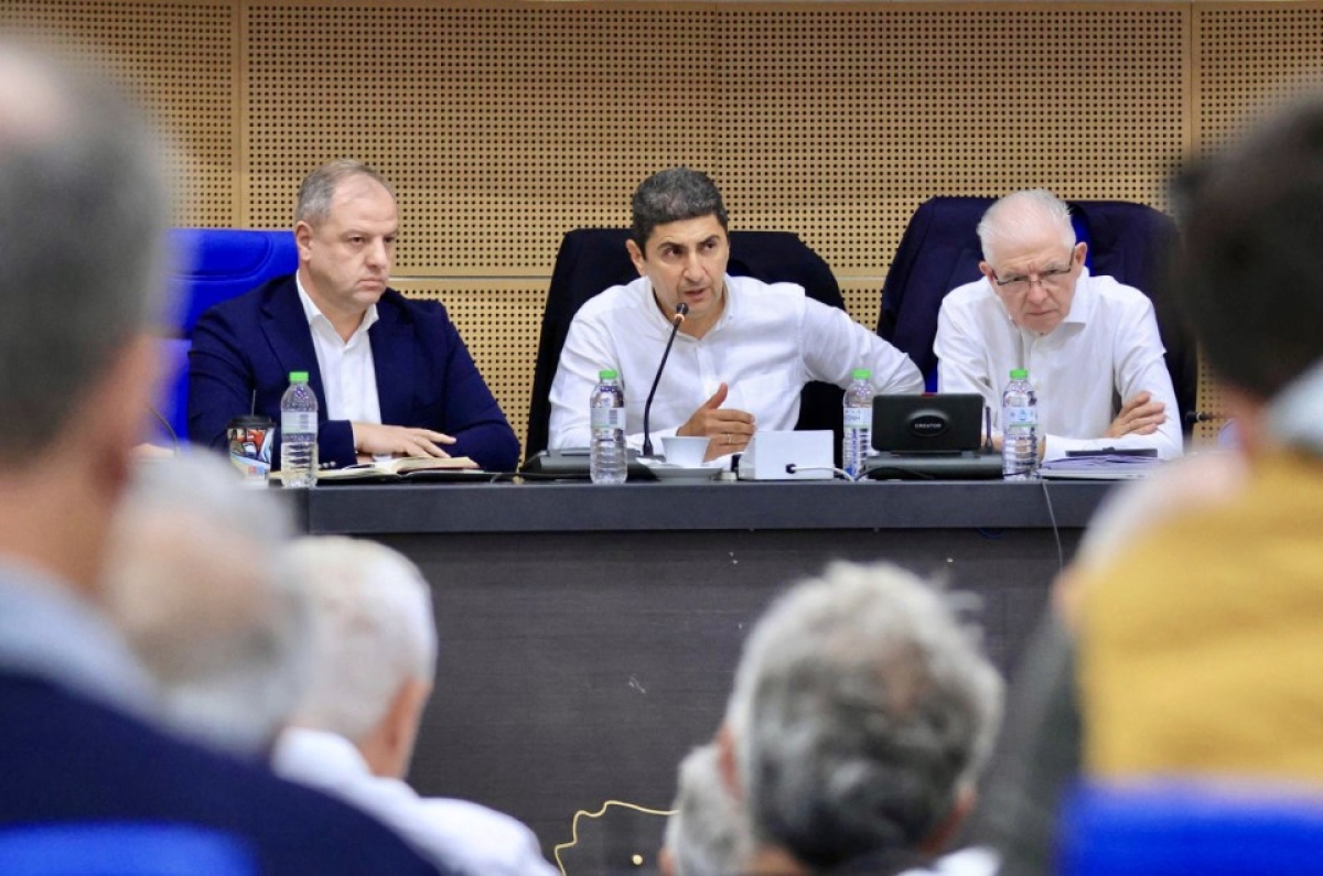 ΥπΑΑΤ Λευτέρης Αυγενάκης σε σύσκεψη με κτηνοτρόφους της Θεσσαλίας - Επτά βήματα του ΥΠΑΑΤ για στήριξη των πληγέντων κτηνοτρόφων