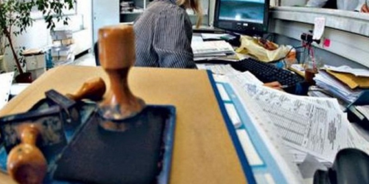 Δημόσιο: Τι αλλαγές φέρνει το 2023 σε μισθούς και προσλήψεις