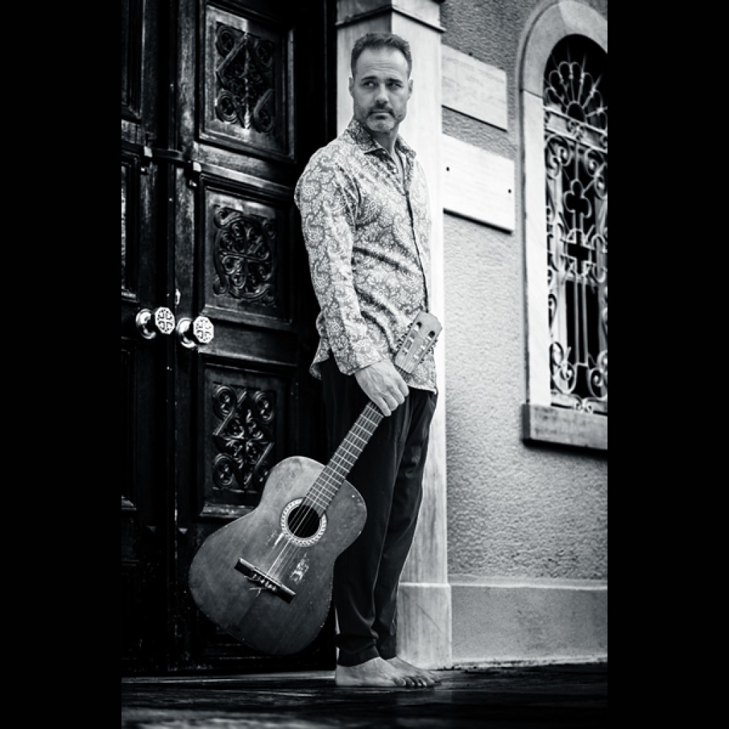 PARIS - «SOSKE» Νέο Τραγούδι