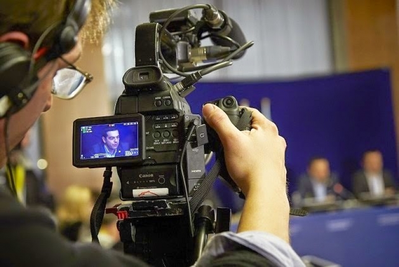 Ρήξη με τα παντοδύναμα συμφέροντα τώρα, κ. πρωθυπουργέ!